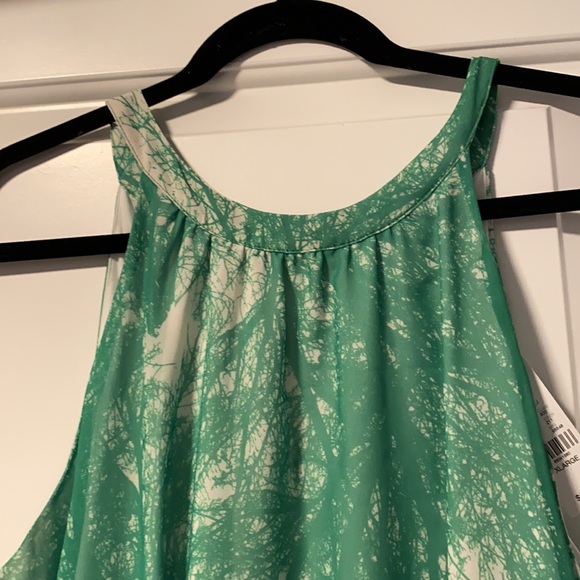 Green and white halter mini dress - Picture 2 of 4